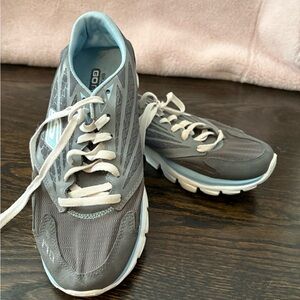 Sketchers Gray and White Women's Sneakers